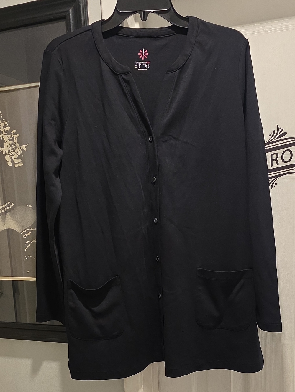 Isaac Mizrahi Black Long-Sleeve Crew Cardigan